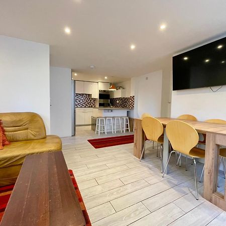 Vernon Place Town Centre, Vernon Cottage 3-Bed With Parking, 1A Vernon Court 2-Bed With Parking, 1B Studio No Parking, Off The High Street Next To Sandford Park Cheltenham Kültér fotó
