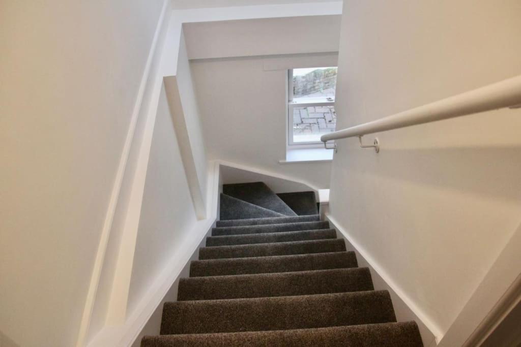Vernon Place Town Centre, Vernon Cottage 3-Bed With Parking, 1A Vernon Court 2-Bed With Parking, 1B Studio No Parking, Off The High Street Next To Sandford Park Cheltenham Kültér fotó