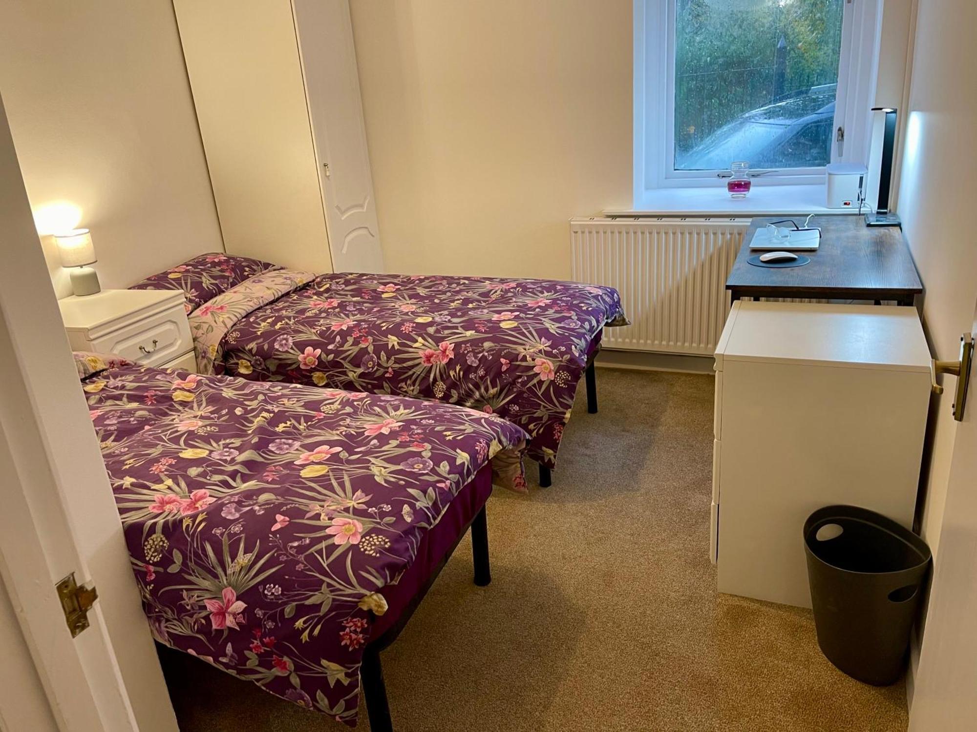 Vernon Place Town Centre, Vernon Cottage 3-Bed With Parking, 1A Vernon Court 2-Bed With Parking, 1B Studio No Parking, Off The High Street Next To Sandford Park Cheltenham Kültér fotó